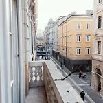 Viandantehome, Luxury