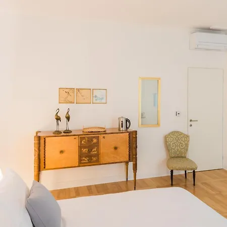 Viandantehome, Luxury Pensión