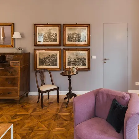 Viandantehome, Luxury Pensión Trieste